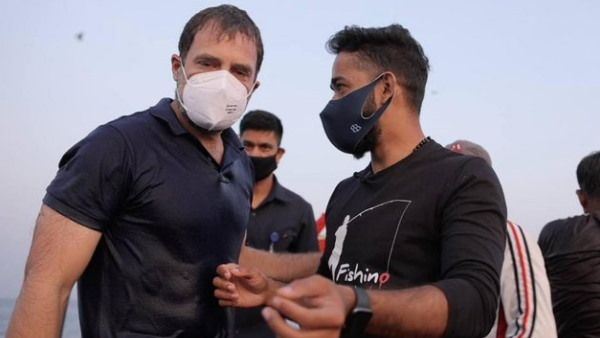 गीले कपड़ों में दिखे राहुल गांधी के बाइसेप्स और ऐब्स, किसी ने की तारीफ तो किसी ने उड़ाया मजाक