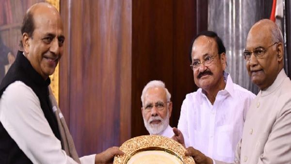 बेहतरीन सितार बजाते हैं दिनेश त्रिवेदी, कभी एक्टर बनने का देखा था सपना, जानिए कुछ अनकही बातें