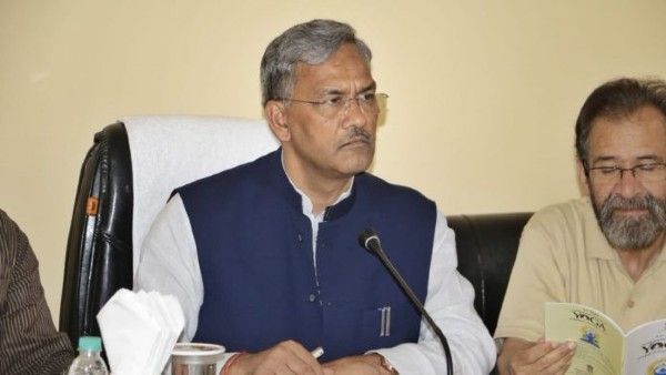 उत्तराखंड के सीएम रावत ने विभिन्न विकास योजनाओं को लेकर की बैठक, पौड़ी जिले को लेकर हुआ बड़ा फैसला 