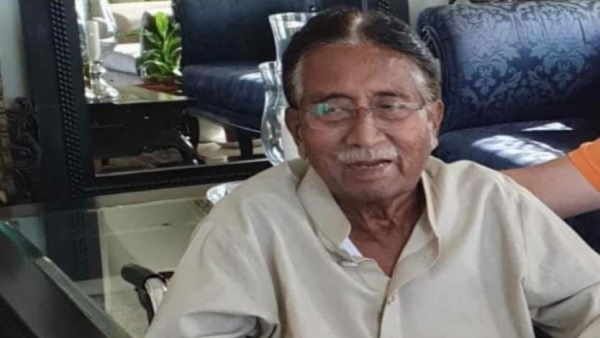 'बेहद दयनीय' हालत में दिखे परवेज मुशर्रफ, पाकिस्तानी बोले- 'देश बेचने वाले के साथ यही होना चाहिए'