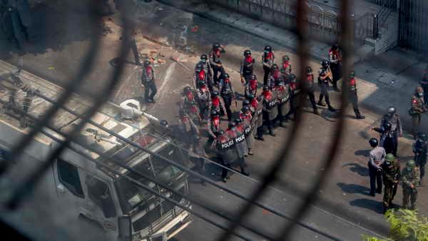 Myanmar में प्रदर्शनकारियों पर सुरक्षाबलों का कहर, 38 की मौत, UN ने कहा 'खूनी बुधवार'