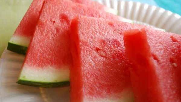 Beauty Tips: गर्मियों में स्किन भी निखारेगा तरबूज, घर पर तैयार करें ये 5 फेसपैक