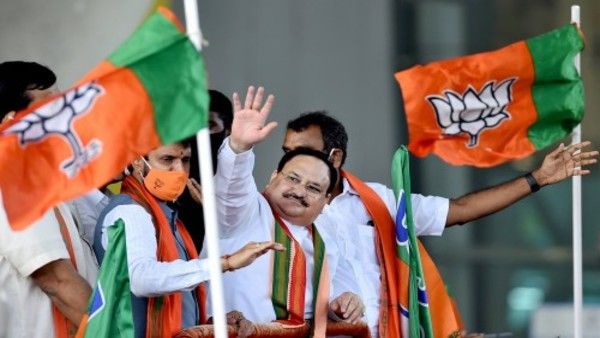 तमिलनाडु और केरल में क्यों नहीं खिल पाता कमल?
