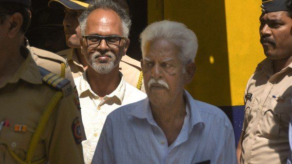 Bhima koregaon Row: एक्टिविस्ट वरवरा राव हुए जेल से रिहा, मेडिकल ग्राउंड पर मिली है जमानत