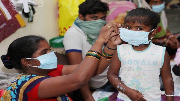 Coronavirus: दूसरी लहर बच्चों के लिए कितनी खतरनाक, कैसे करें बचाव? पाइए सारे सवालों के जवाब