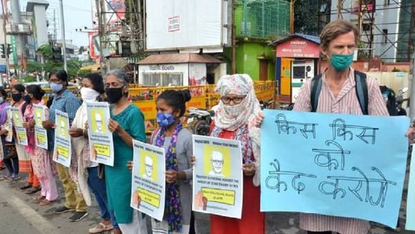 भीमा कोरेगांव केस: स्टेन स्वामी की जमानत के लिए मुहिम, साथ आए 2500 से ज्यादा एक्टिविस्ट और शिक्षाविद