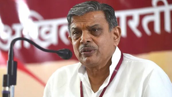 तीरथ रावत 'फटी जींस' बयान पर जवाब देने में सक्षम, हर बात को RSS से जोड़ने की जरूरत नहीं है: दत्तात्रेय होसबोले