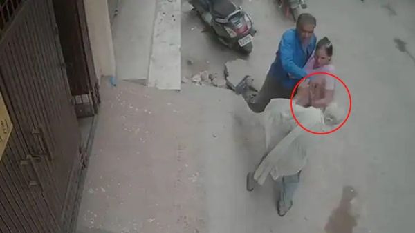 VIDEO: 46 साल के बेटे ने बुजुर्ग मां को इतनी जोर से मारा थप्पड़, मौके पर ही मौत