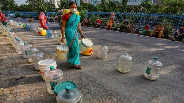 दिल्ली जल बोर्ड ने जारी की एडवाइजरी, इन गर्मियों में पानी की शिकायतों को आधा घंटे में किया जाए दूर