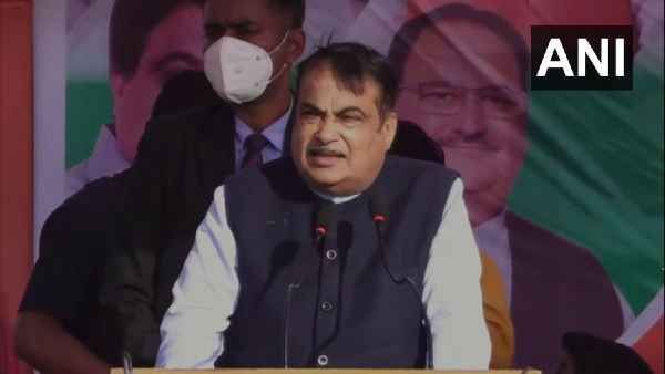 ममता से गडकरी ने किया सवाल श्यामा प्रसाद मुखर्जी का जन्म पश्चिम बंगाल में हुआ था, फिर हम बाहरी कैसे?