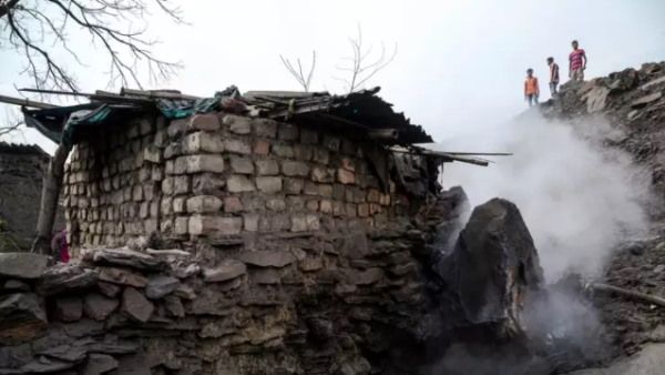 200 साल से इस गांव में नहीं खेली गई होली, रंग-गुलाल उड़ते ही आती है अनहोनी की खबर