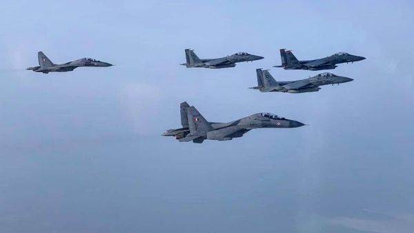 UAE में इंडियन एयरफोर्स का युद्धाभ्यास, IAF ने भेजी तस्वीरें, अमेरिका-फ्रांस समेत 7 देशों की वायुसेना शामिल