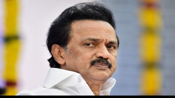 ABPCVoterExitPoll 2021: तमिलनाडु में DMK गठबंधन ने मारी बाजी, 46% वोट पाकर दो तिहाई से ज्यादा सीट