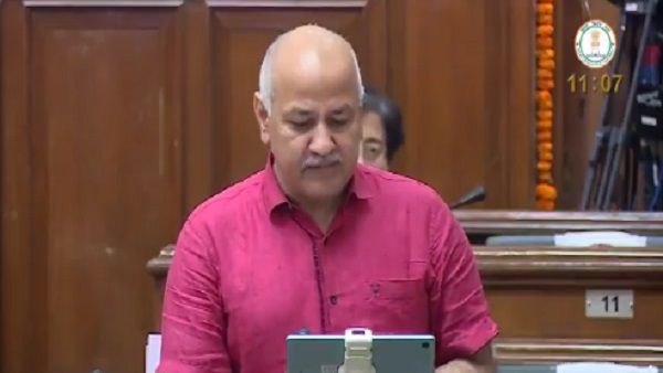 Delhi Budget:आजादी के 75वें साल में दिल्ली में लगेंगे 500 जगह तिरंगे, छात्रों को देशभक्त बनाएगी केजरीवाल सरकार