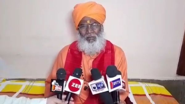 VIDEO : सीकर में साक्षी महाराज का विवादित बयान, बोले-'आंदोलन करने वाले किसान नहीं बल्कि खालिस्तानी या आतंकी'