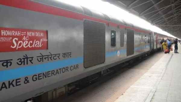 Indian Railways:होली से पहले कई ट्रेनें कैंसिल तो कुछ के परिचालन समय में विस्तार, पूरी लिस्ट यहां चेक कीजिए