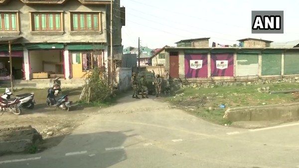 श्रीनगर के लाहपोरा इलाके में CRPF के दल पर आतंकी हमला, 2 जवान शहीद