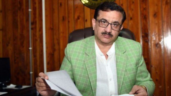 कुरान पर बयान के बाद वसीम रिजवी का जबरदस्‍त विरोध, सिर कलम करने वाले को 11 लाख रुपए के इनाम का ऐलान