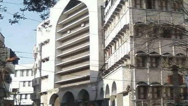 दिल्ली हाईकोर्ट ने दी निजामुद्दीन मरकज में नमाज अदा करने की इजाजत, 50 से ज्यादा लोग नहीं हो सकेंगे जमा