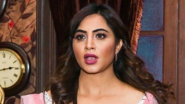 Bigg Boss फेम अर्शी खान हुईं कोरोना पॉजिटिव, फैंस से कहा दुआ कीजिए