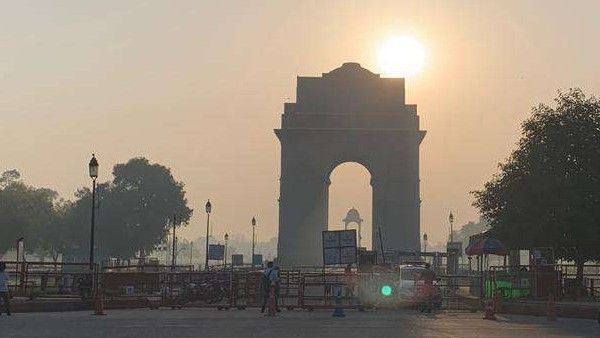 कोरोना को बेकाबू देख दिल्‍ली सरकार ने लगाई नई पाबंदियां, शादी में 50 और अंतिम संस्कार में 20 लोग होंगे शामिल