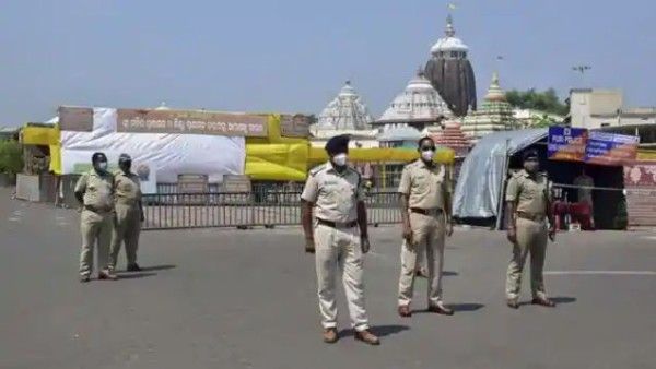 ओडिशा: कोरोना महामारी के बीच पुरी ने स्वर्गद्वार पर बाहरी लोगों के अंतिम संस्कार पर लगाई पाबंदी