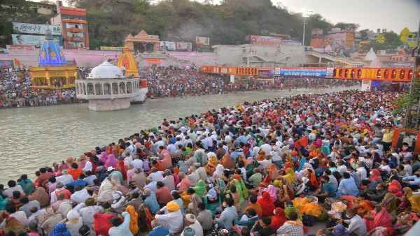 Haridwar Kumbh:लाखों की भीड़ में भी 'तीसरी आंख' वाले से बचना मुश्किल, नियम तोड़ने पर ऐसे पकड़ लेती है पुलिस