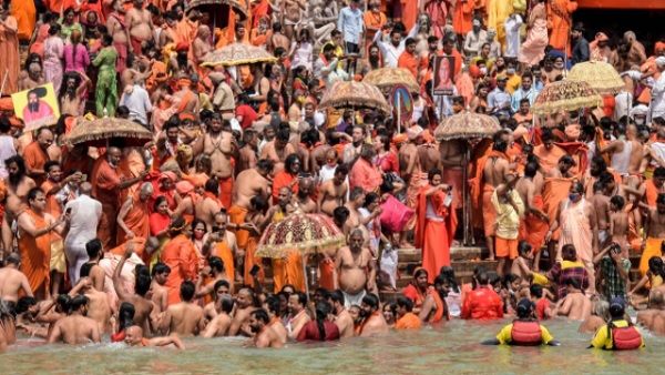 हरिद्वार महाकुंभ में नहीं हुआ कोरोना नियमों का पालन तो बिगड़ सकती है स्थिति, 102 लोग पाए गए संक्रमित