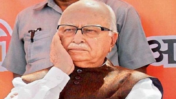 'मोदी-शाह की जोड़ी ने आज देश का ये हाल कर दिया है', जानिए आडवाणी के वायरल ट्वीट की सच्चाई