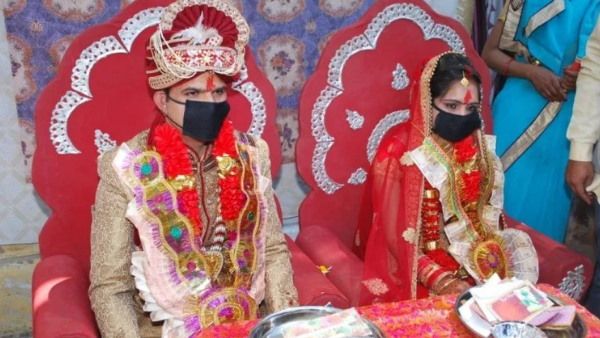 शादियों को लगी कोरोना की काली नजर, शुभ मुहूर्तों की परवाह छोड़ कर्फ्यू से पहले फेरे लेने की तैयारी