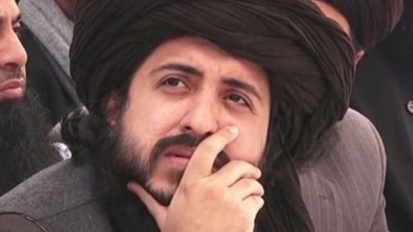 पाकिस्तान में गृहयुद्ध भड़काने वाले मौलाना साद रिजवी की बेल्ट से पिटाई, जेल के अंदर से पिटाई का वीडियो वायरल