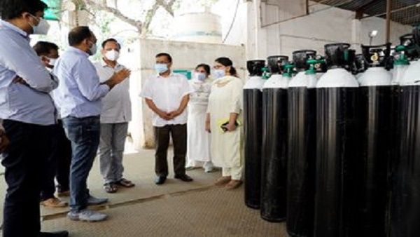 दिल्ली में चल रही है कोरोना की तीसरी लहर की तैयारी, CM केजरीवाल ने चीन से मंगाए 6000 ऑक्सीजन सिलेंडर