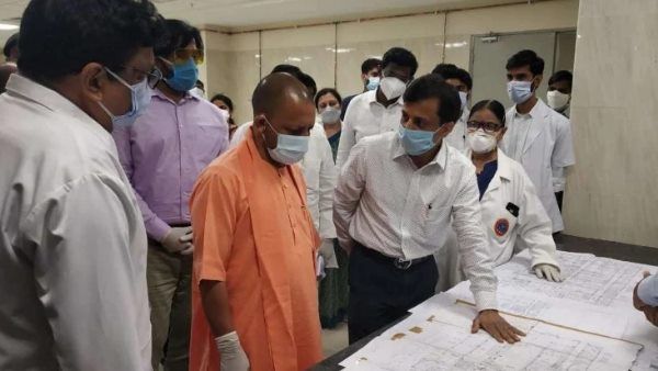 गोरखपुर: सीएम योगी ने कहा- एम्स में जल्द शुरू कराएं 200 बेड का कोविड अस्पताल