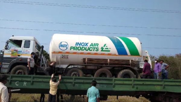 ऑक्सीजन सप्लाई पर परिवहन मंत्रालय का बड़ा फैसला, ऑक्सीजन टैंकर में ट्रैकिंग डिवाइस लगाना हुआ अनिवार्य