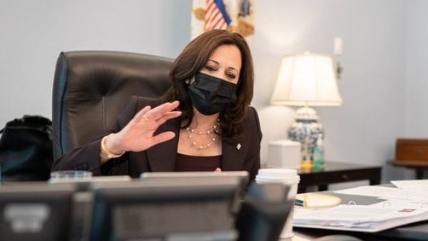 कमला हैरिस ने भारतीय समुदाय को किया संबोधित, कहा- भारत में कोरोना की स्थिति देखकर टूटा दिल