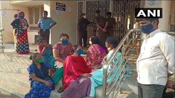 कर्नाटक के चामराजनगर में ऑक्सीजन की कमी के कारण 24 मरीजों की मौत, प्रशासन में मचा हड़कंप