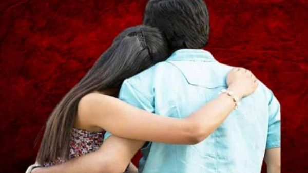 बेइंतहा इश्क का दर्दनाक अंत: प्रेमिका के घर के बाहर प्रेमी ने लगा ली आग, आखिरी सांस तक कहता रहा सिर्फ एक बात