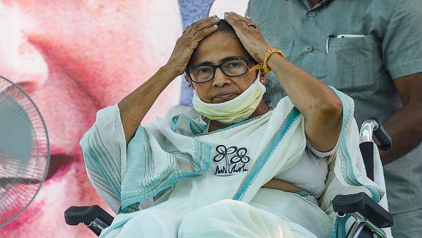 नंदीग्राम सीट पर हारीं ममता बनर्जी, अब कैसे बनेंगी सीएम, जानिए क्या है नियम