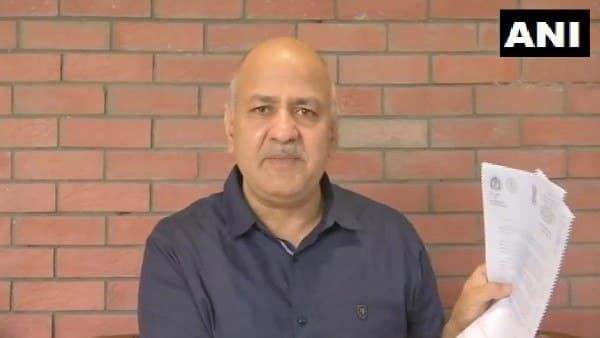पूरी दुनिया वैक्सीन जुटाने में लगी, भारत सरकार सो रही: मनीष सिसोदिया