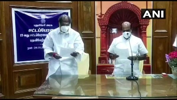 पुडुचेरी: मुख्यमंत्री एन रंगासामी ने किया राहत पैकेज का ऐलान, सभी परिवारों को मिलेंगे 3000 रुपए