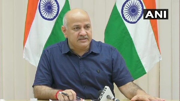12वीं बोर्ड एग्जाम कराने के खिलाफ दिल्ली सरकार, सिसोदिया बोलें- पहले बच्चों को वैक्सीन उसके बाद परीक्षा