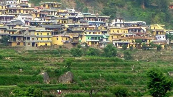 कोरोना महामारी के चलते उत्तराखंड में लौटे हजारों प्रवासी, उनके पुनर्वास के लिए तीरथ सरकार कर रही है ये काम
