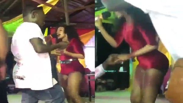 Viral Video: लाइव शो के दौरान फैन ने की प्राइवेट पार्ट छूने की कोशिश, फिर सिंगर ने सिखाया जोरदार सबक