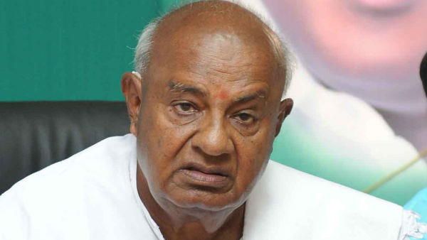 पूर्व प्रधानमंत्री एचडी देवगौड़ा की पत्नी और बेटे को मिला आयकर विभाग का नोटिस