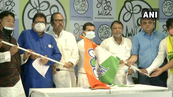 अब मुकुल रॉय ने शुरू की BJP में सेंधमारी, अलीपुरद्वार के जिलाध्यक्ष सहित कई नेता TMC में शामिल