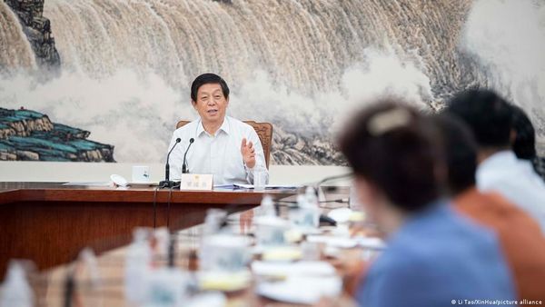 चीन ने नया कानून बनाकर निकाला विदेशी प्रतिबंधों से निपटने का रास्ता