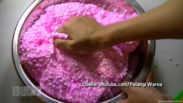 करोड़ों लोगों को 'चैन की नींद' सुला रहे हैं ASMR वीडियो