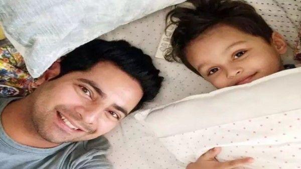 घरेलू हिंसा के आरोपों का सामना कर रहे अभिनेता करण मेहरा ने इस अंदाज में दी अपने बेटे को दी जन्मदिन की बधाई