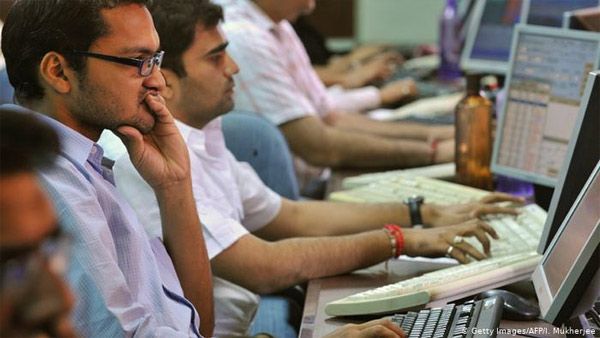 कोविड मौतों से स्तब्ध: भारतीय युवाओं में जीवन बीमा लेने की होड़