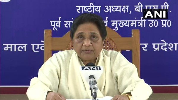 यूपी में जिला पंचायत अध्यक्ष का चुनाव नहीं लड़ेगी BSP, मायावती ने किया ऐलान